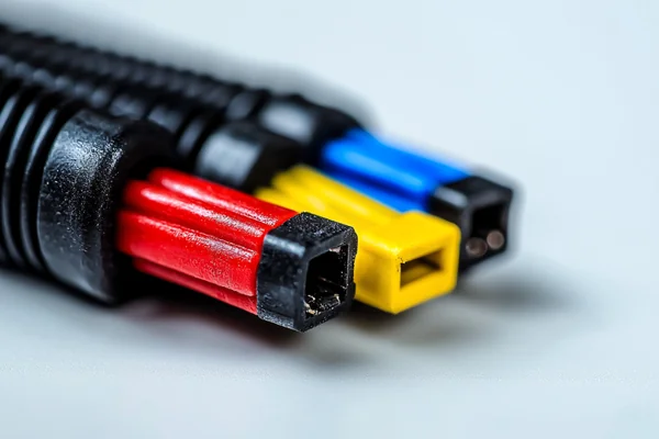 A 4-wire PWM fan connector